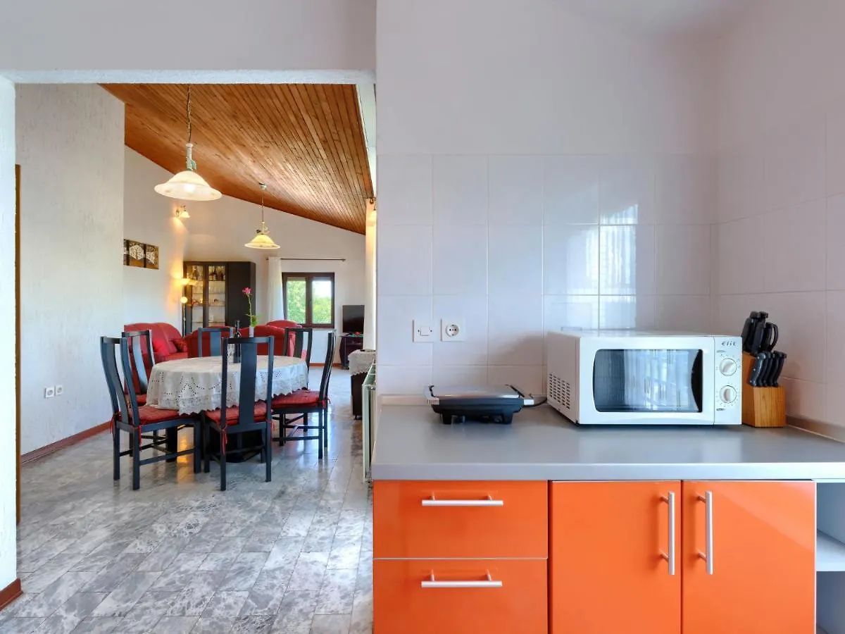 Apartment Ana-2 By Interhome Jehnici